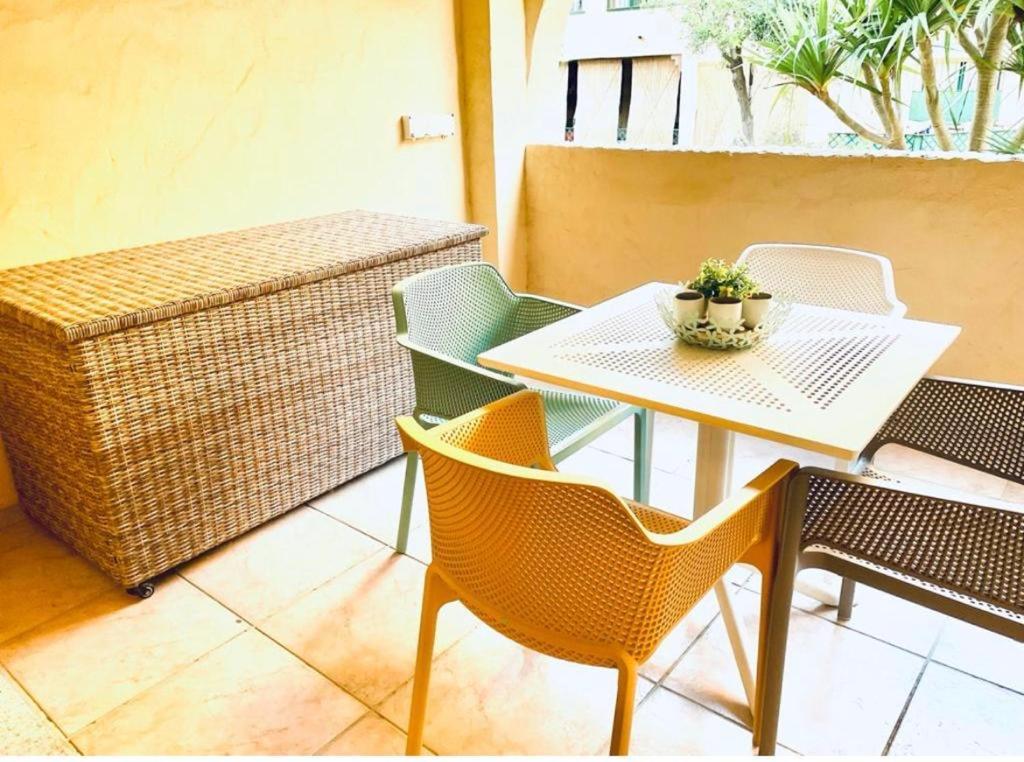 Estupendo Apartamento Urbanizacion Jardines De Zahara. סהרה דה לוס אטונס מראה חיצוני תמונה